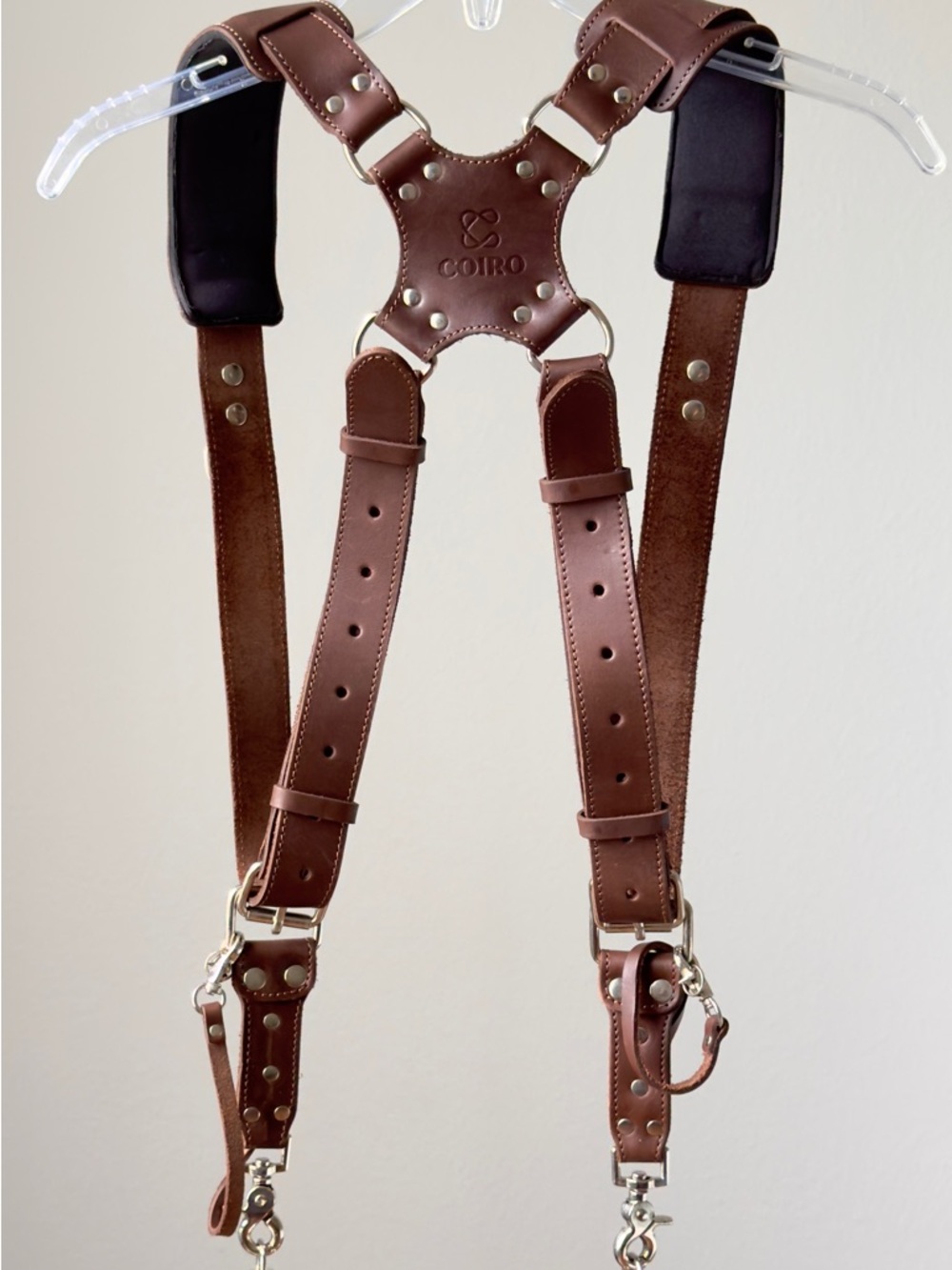 COIRO Camera Harness for 2 Cameras – Dual Shoulder Leather Camera Strap
Brown